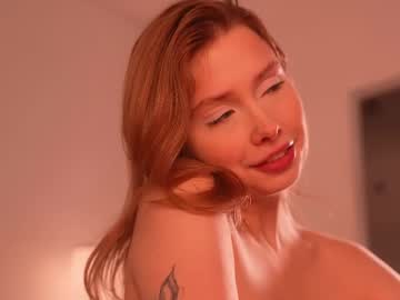 girl
        april_blush cam image #6318031