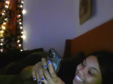 girl
        clichshay cam image #3191430