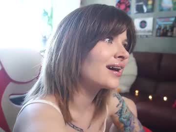 girl
        awondrr cam image #6732486