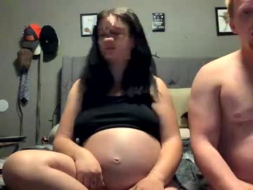 couple Live Cam Girls Love To Strip Naked For Their Viewers with pregnantslutt