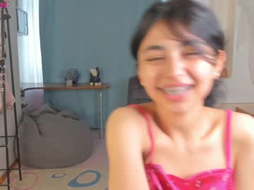 couple
        erarananio cam image #2046611