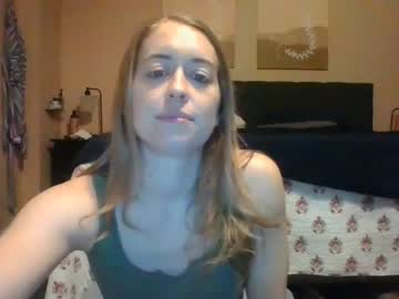 girl
        sunrizze cam image #3205450