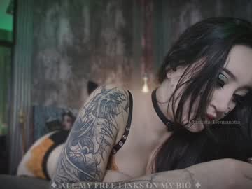 girl
        charlotte_germanotta_ cam image #6366483