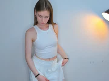 girl
        merciabeer cam image #4047254