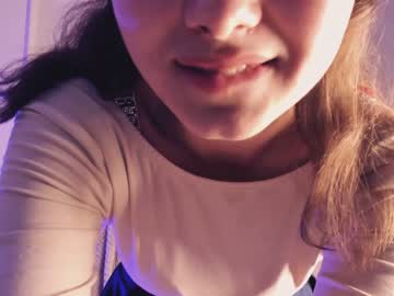 girl
        laa_ura cam image #3722262