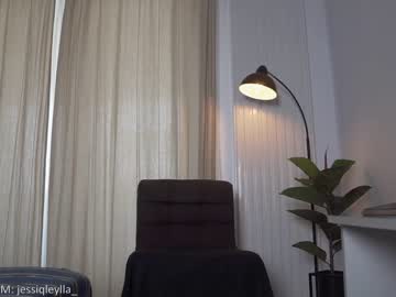 girl
        queen_leylla cam image #121877