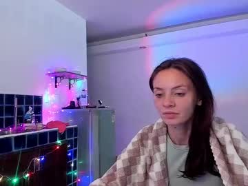 girl
        petite_doll49 cam image #5838744
