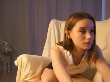 girl
        harrieteasley cam image #6091005