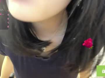 girl
        phantom_wave cam image #6560439