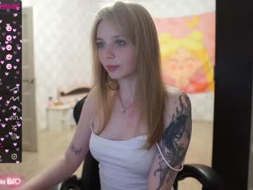 girl
        holydumplings cam image #1116607