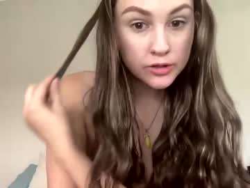 girl
        saphiresnow cam image #3052005