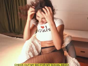 girl
        venus_in_jeans cam image #5203671