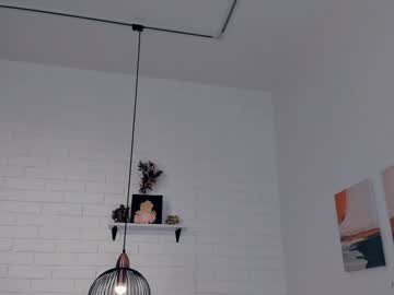 girl
        riskyproject cam image #5179042
