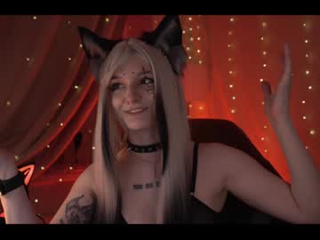 girl
        ronnie_neko cam image #5598704