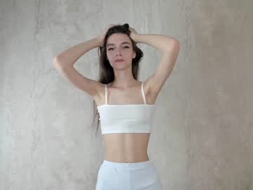 girl
        cutie_ghostie cam image #3593357