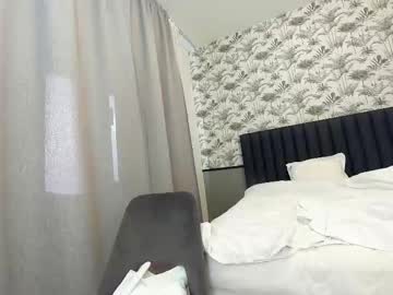girl
        ehotlovea cam image #6119544