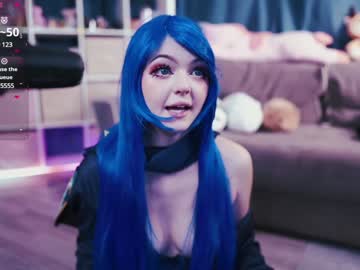 girl
        madnessalise cam image #6799019