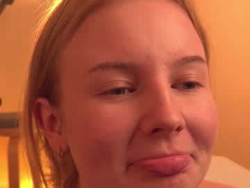 girl
        claireprincess cam image #3409530