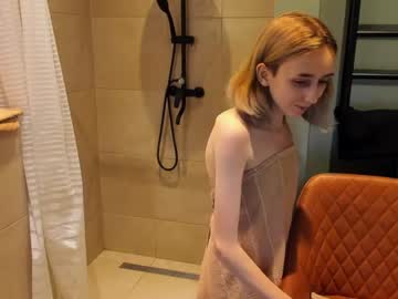 girl
        darcymei cam image #2557330