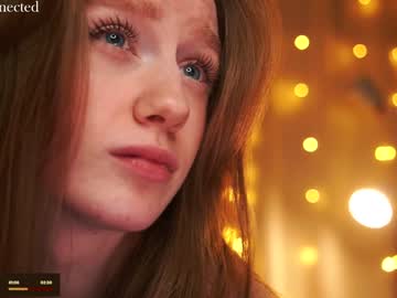 girl
        lizzy_blaze cam image #5750510