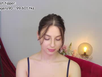 girl
        annesense cam image #1168735