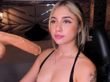 girl Live Cam Girls Love To Strip Naked For Their Viewers with emilyyhendrix