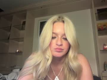 girl Live Cam Girls Love To Strip Naked For Their Viewers with zeekthefreek22