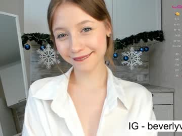 girl
        beverlyvega cam image #701591