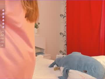 girl
        mila_milka_ cam image #2403244