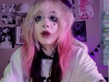 girl
        lollyshy__ cam image #6139273