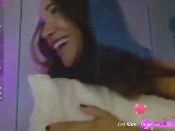 girl
        valerie_james3 cam image #5517252