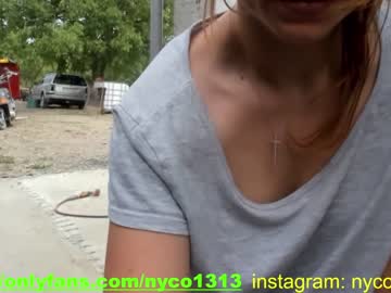 girl
        nyconik cam image #1611742