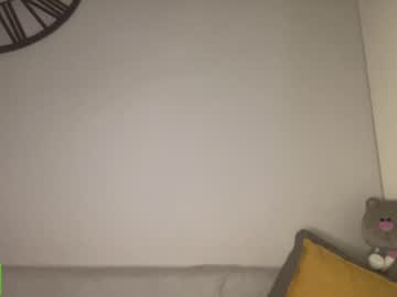 girl
        angel_from_sky cam image #3003584