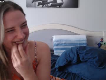 girl
        bluexstacey cam image #5092587