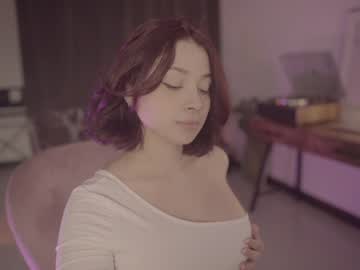 girl
        soulvanah cam image #197199