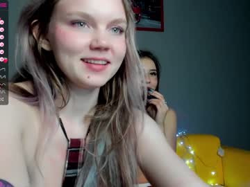 girl
        lessysweety cam image #525998