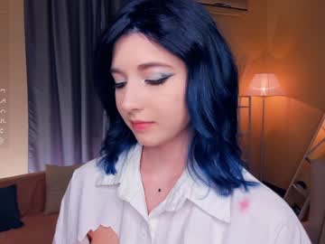 girl
        your_desssert cam image #4526620