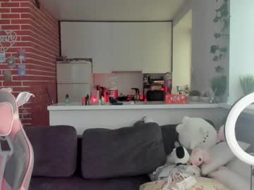girl
        mia_gothh cam image #4153499