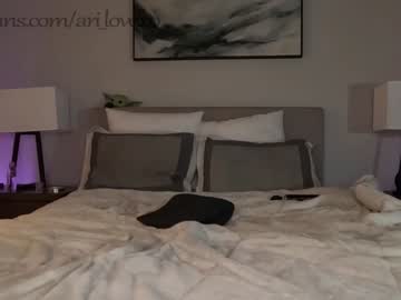 couple
        ari_lovexo cam image #1571551