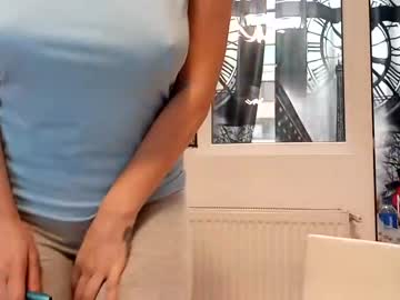 girl
        cheatinwife cam image #1892368
