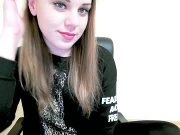 girl Live Cam Girls Love To Strip Naked For Their Viewers with limebabykristi123