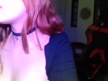 girl
        ellarok cam image #70046