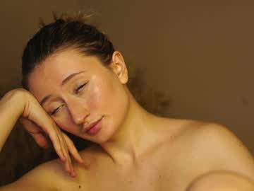 girl
        wendy_amber cam image #2690744