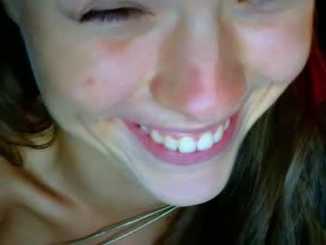 girl
        _demi_dee_ cam image #3613496