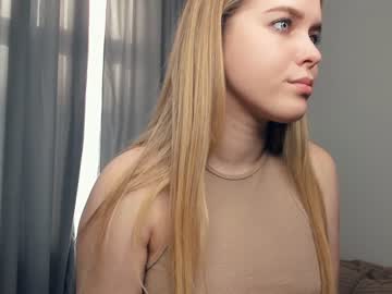 girl
        hi_sun cam image #1805351