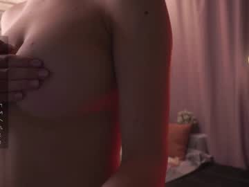 girl
        ameliajasmina cam image #3020724