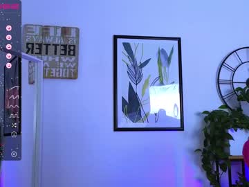 girl
        elizabeth__gray cam image #2099469