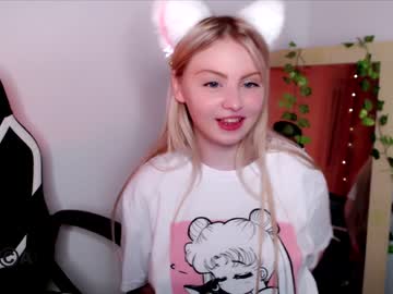 girl
        shy_blondiee cam image #867029