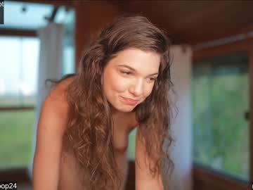 girl
        loollypop24 cam image #2869894