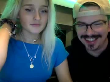 couple
        kittyndaddy757458 cam image #3239593